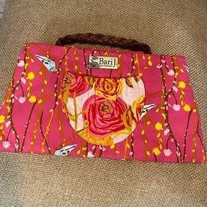 BARI J Pink Bird Print Cloth Purse